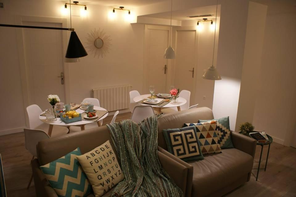 Apartamentos La Estacion M&S Albacete Eksteriør bilde